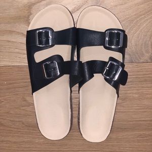 CR Black Buckle Strap Sandals